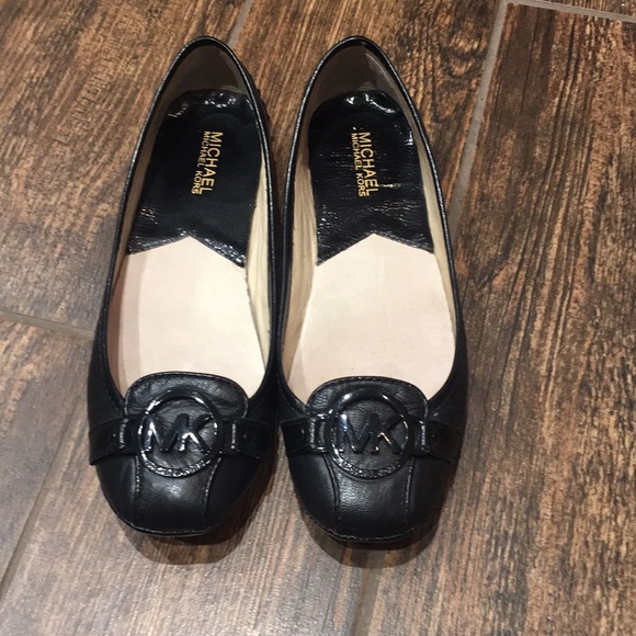 michael kors fulton flats black